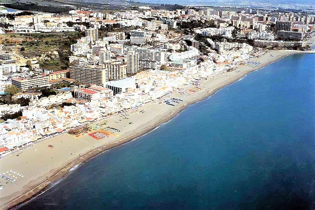 La Carihuela Los Nidos Apartment ตอร์เรโมลิโนส ภายนอก รูปภาพ